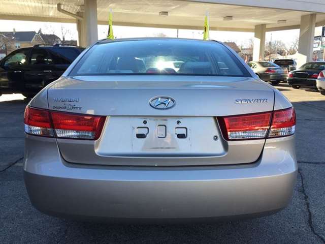 2006 Hyundai Sonata GL 4dr Sedan